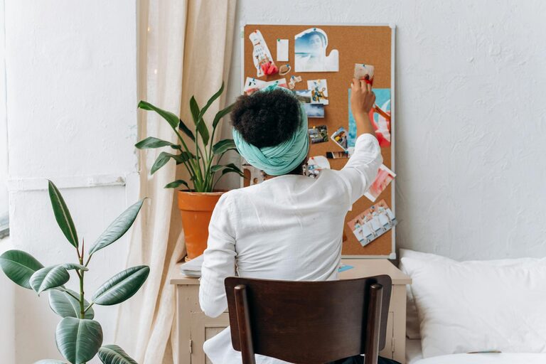 How to Create a Relaxing Home Workspace for Better Focus